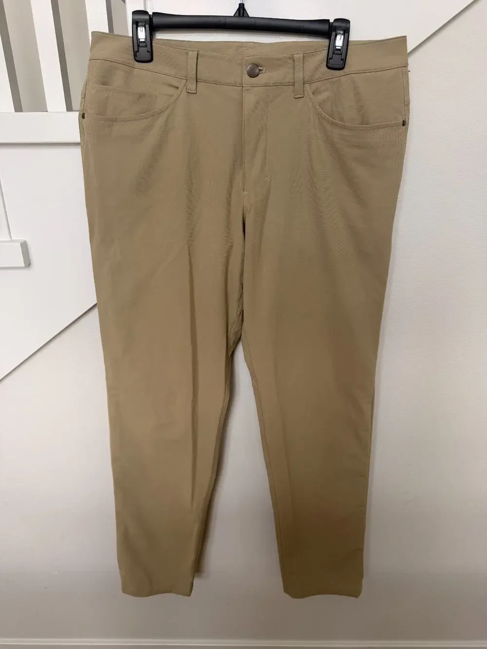 Lululemon Mens ABC Pant Beige Warpstreme Size 33 waist, 33 inseam